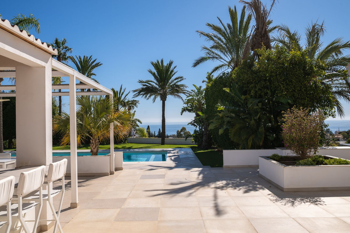 Se vende Villa - Chalet de 9 dormitorios en Costa Del Sol, Málaga, España