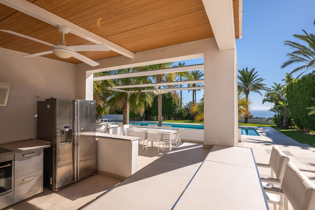 Se vende Villa - Chalet de 9 dormitorios en Costa Del Sol, Málaga, España