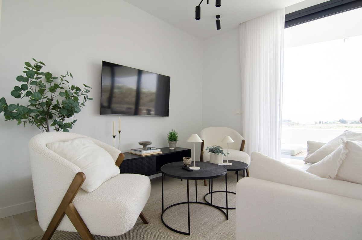 2 Bed Apartment for sale in Fuengirola Costa Del Sol, Málaga, Spain