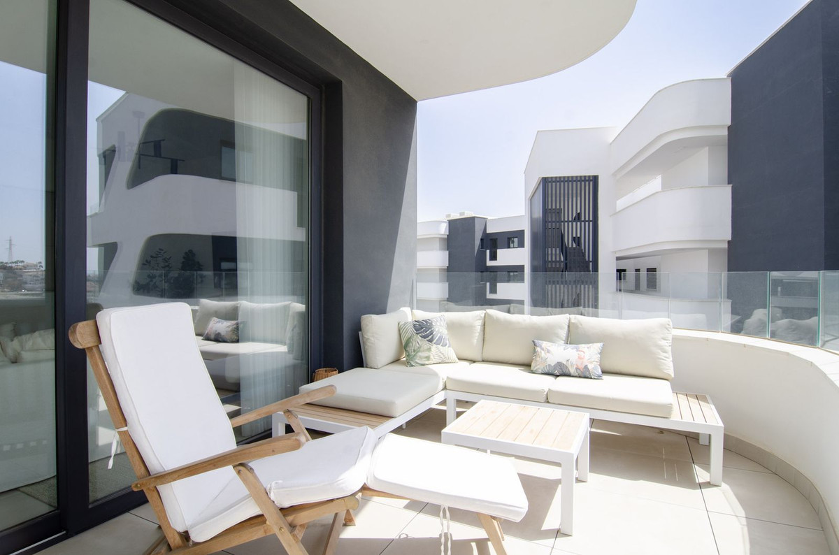 2 Bed Apartment for sale in Fuengirola Costa Del Sol, Málaga, Spain