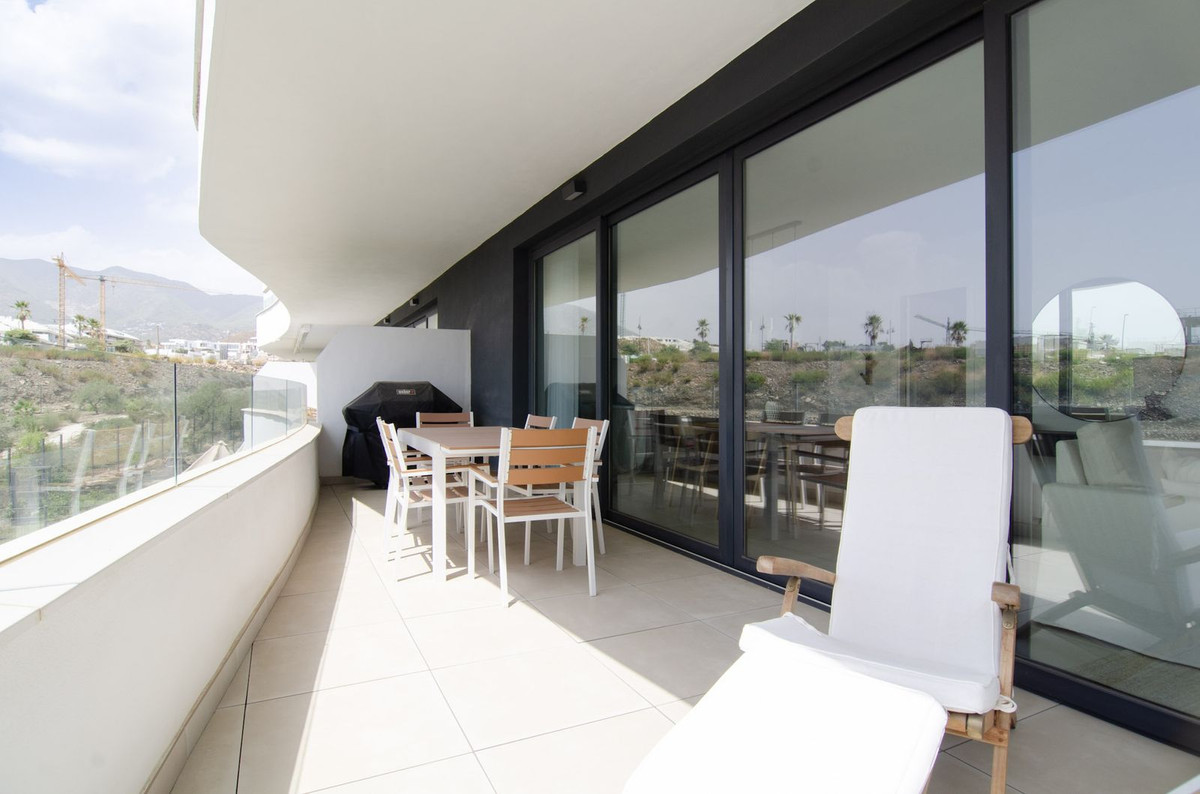 2 Bed Apartment for sale in Fuengirola Costa Del Sol, Málaga, Spain