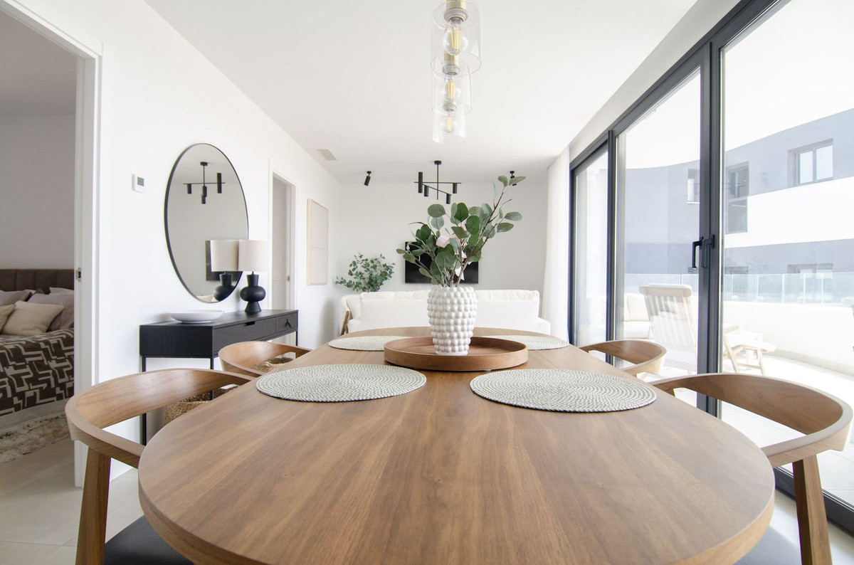 2 Bed Apartment for sale in Fuengirola Costa Del Sol, Málaga, Spain