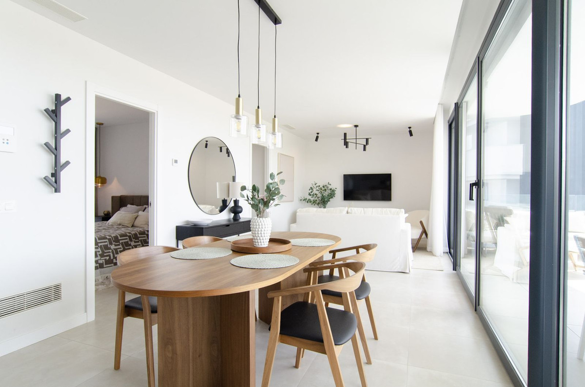 2 Bed Apartment for sale in Fuengirola Costa Del Sol, Málaga, Spain