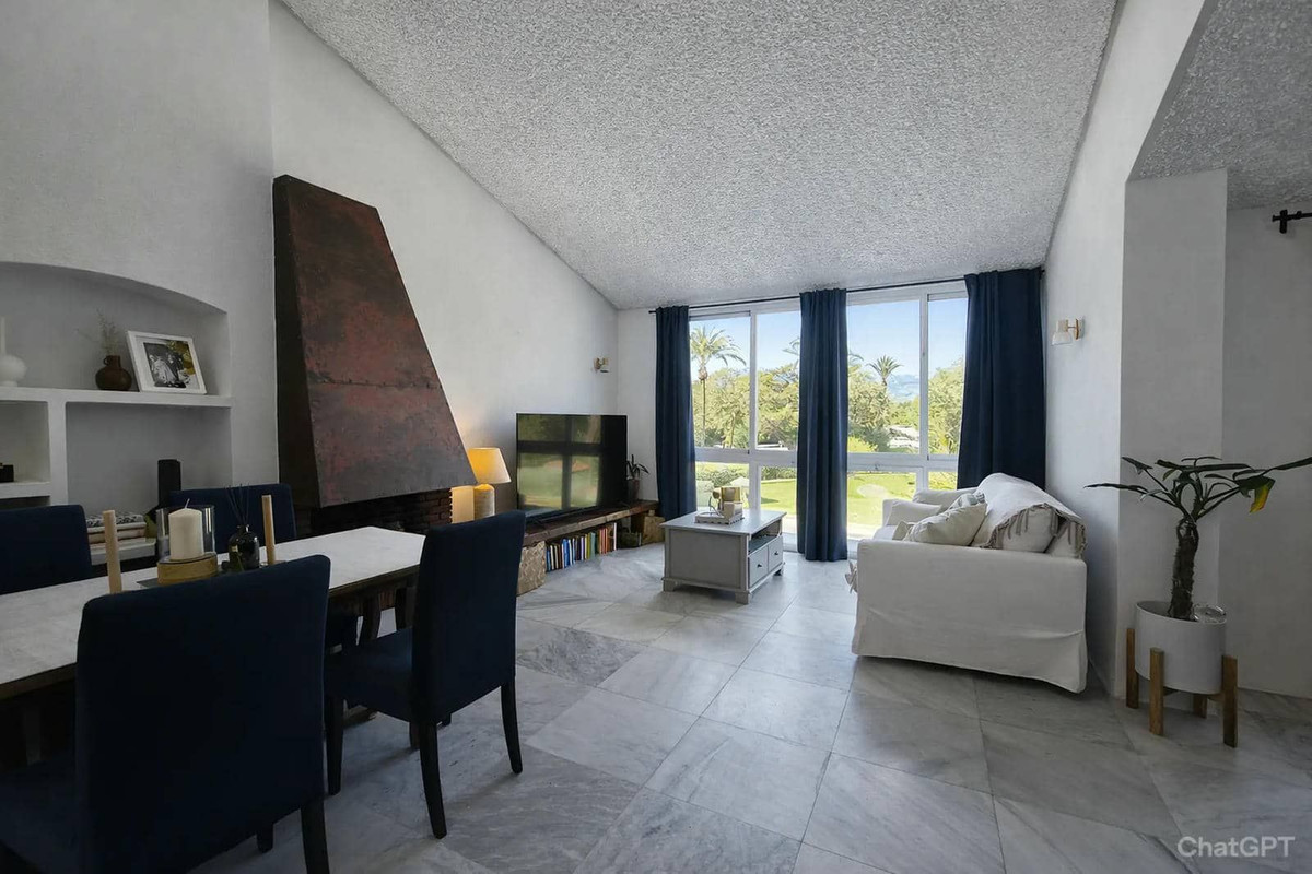1 Bed Apartment for sale in Estepona Costa Del Sol, Málaga, Spain