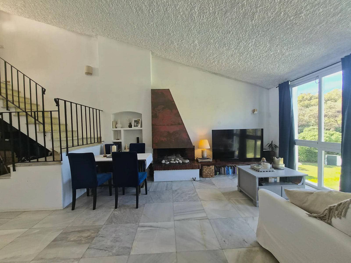 1 Bed Apartment for sale in Estepona Costa Del Sol, Málaga, Spain