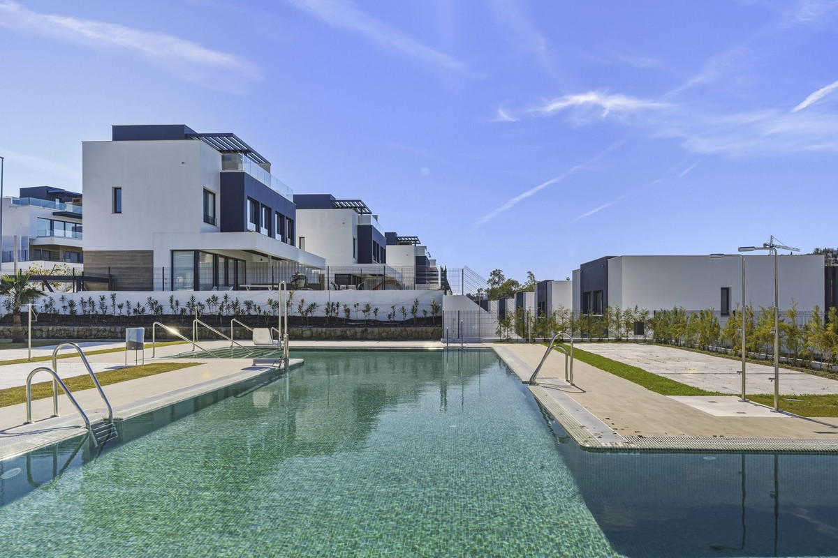 3 Bed Townhouse for sale in Atalaya Costa Del Sol, Málaga, Spain