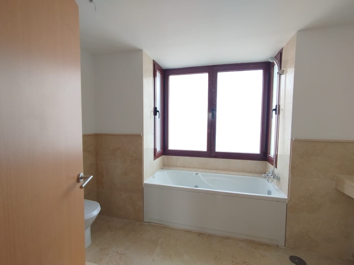 2 Bed Townhouse for sale in Doña Julia Costa Del Sol, Málaga, Spain