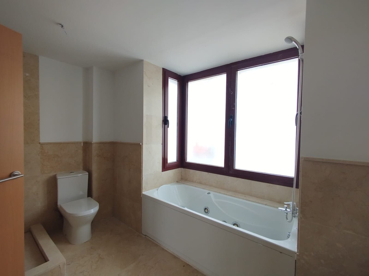 2 Bed Townhouse for sale in Doña Julia Costa Del Sol, Málaga, Spain