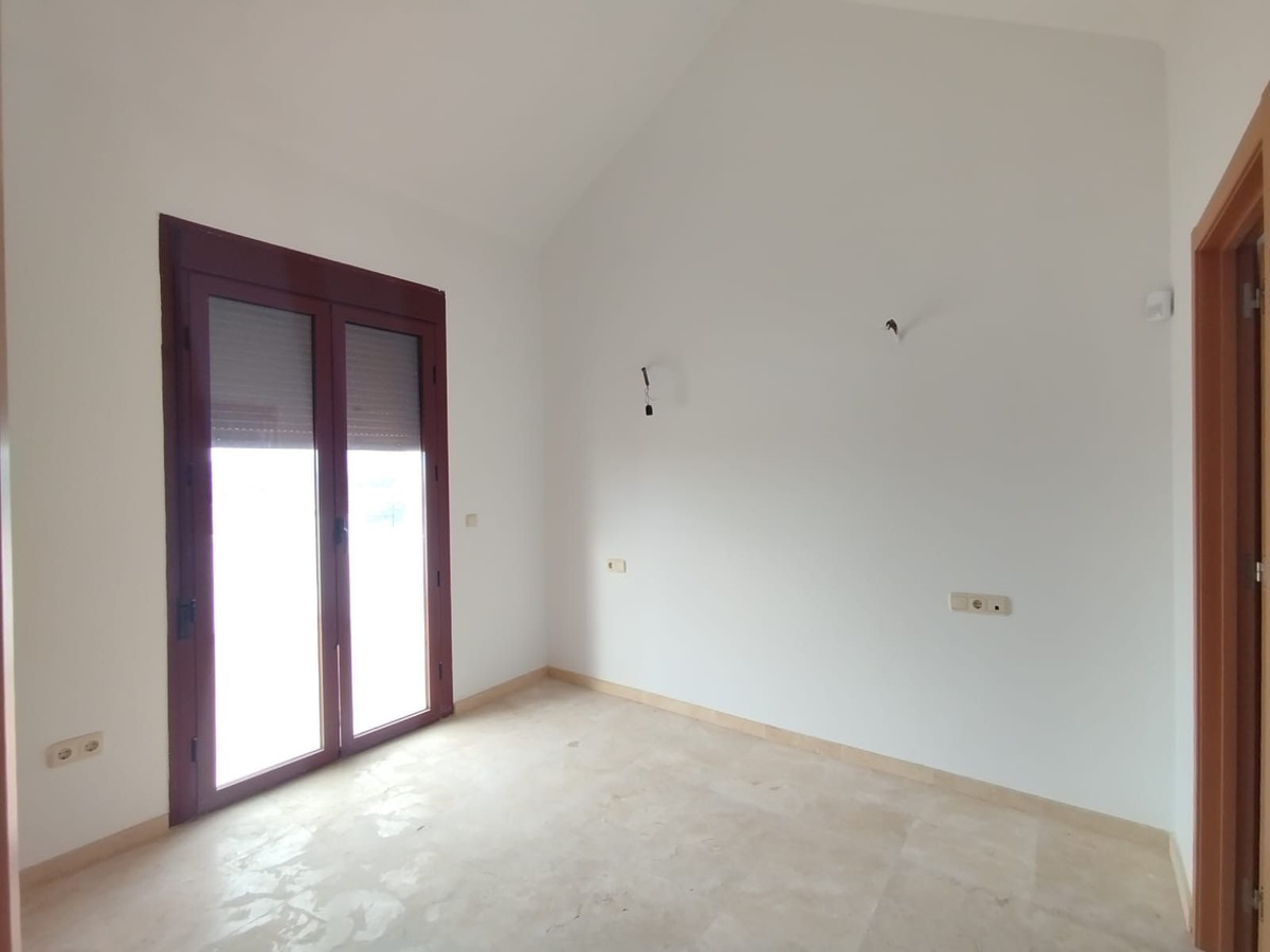 2 Bed Townhouse for sale in Doña Julia Costa Del Sol, Málaga, Spain