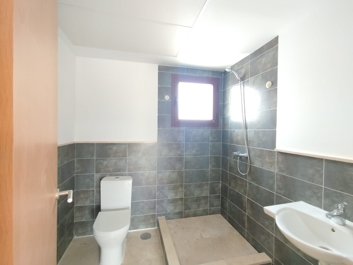 2 Bed Townhouse for sale in Doña Julia Costa Del Sol, Málaga, Spain