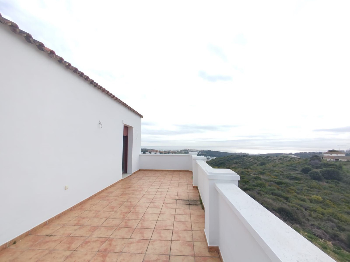 2 Bed Townhouse for sale in Doña Julia Costa Del Sol, Málaga, Spain