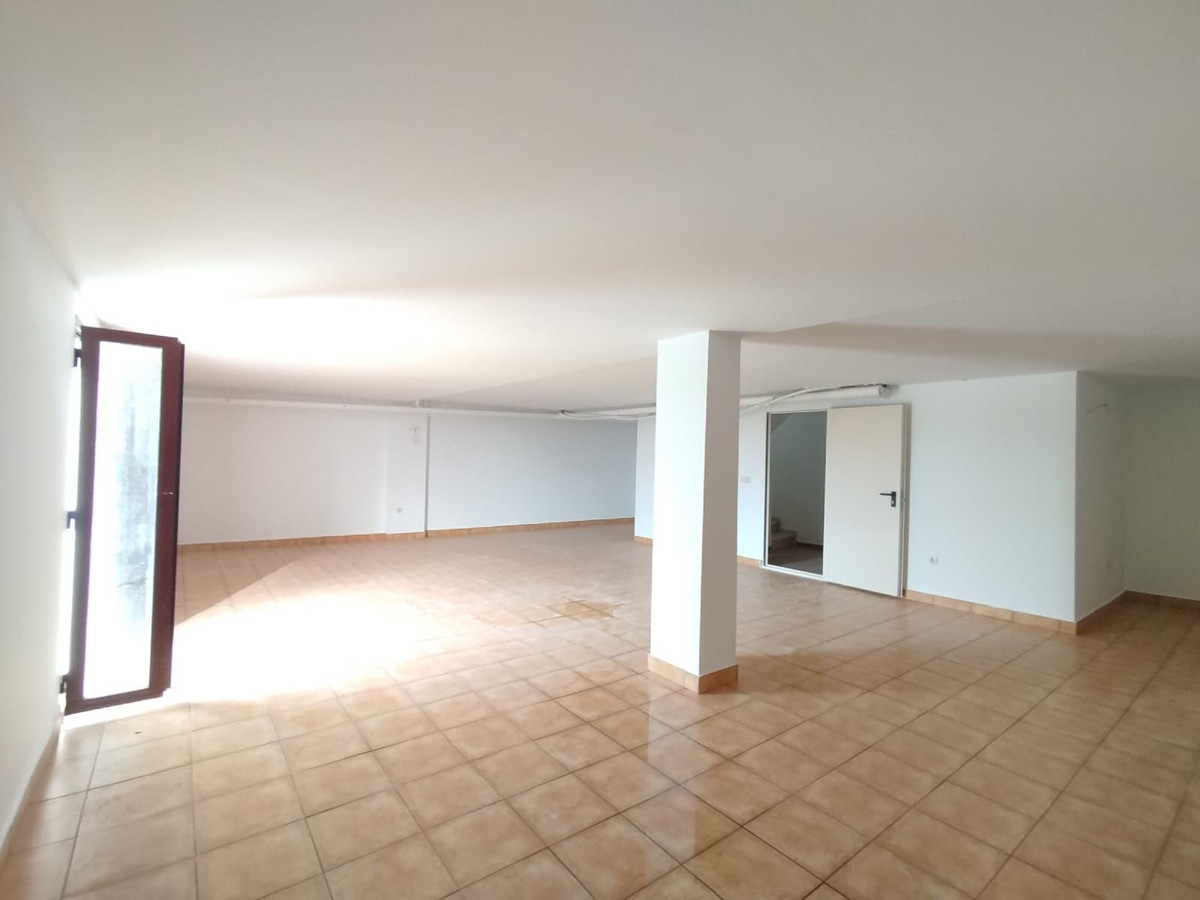 2 Bed Townhouse for sale in Doña Julia Costa Del Sol, Málaga, Spain