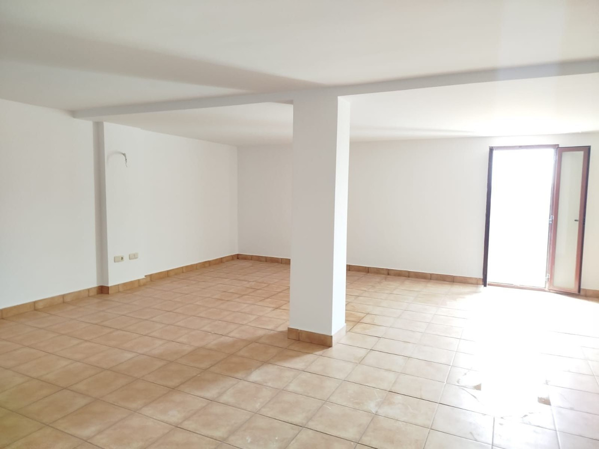 2 Bed Townhouse for sale in Doña Julia Costa Del Sol, Málaga, Spain