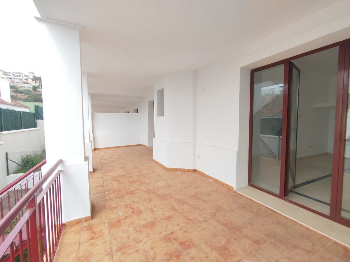 2 Bed Townhouse for sale in Doña Julia Costa Del Sol, Málaga, Spain