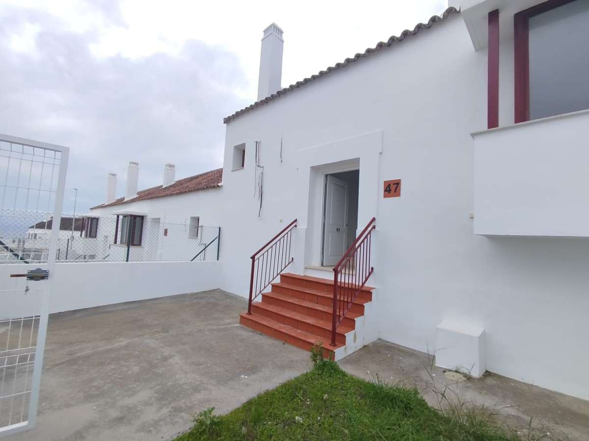 2 Bed Townhouse for sale in Doña Julia Costa Del Sol, Málaga, Spain