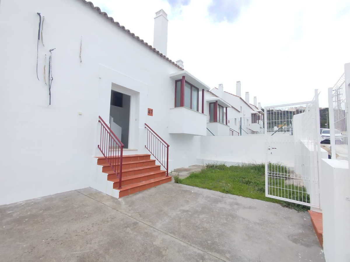 2 Bed Townhouse for sale in Doña Julia Costa Del Sol, Málaga, Spain