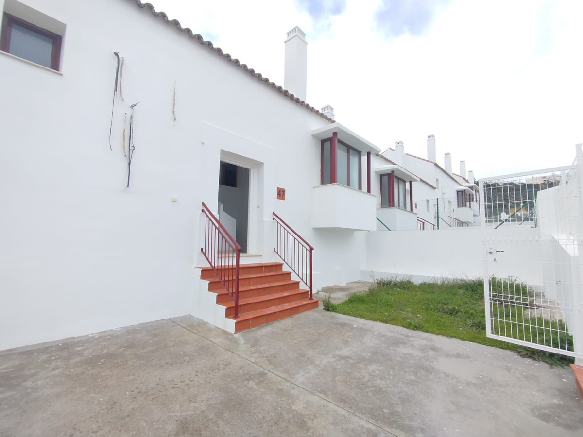 2 Bed Townhouse for sale in Doña Julia Costa Del Sol, Málaga, Spain