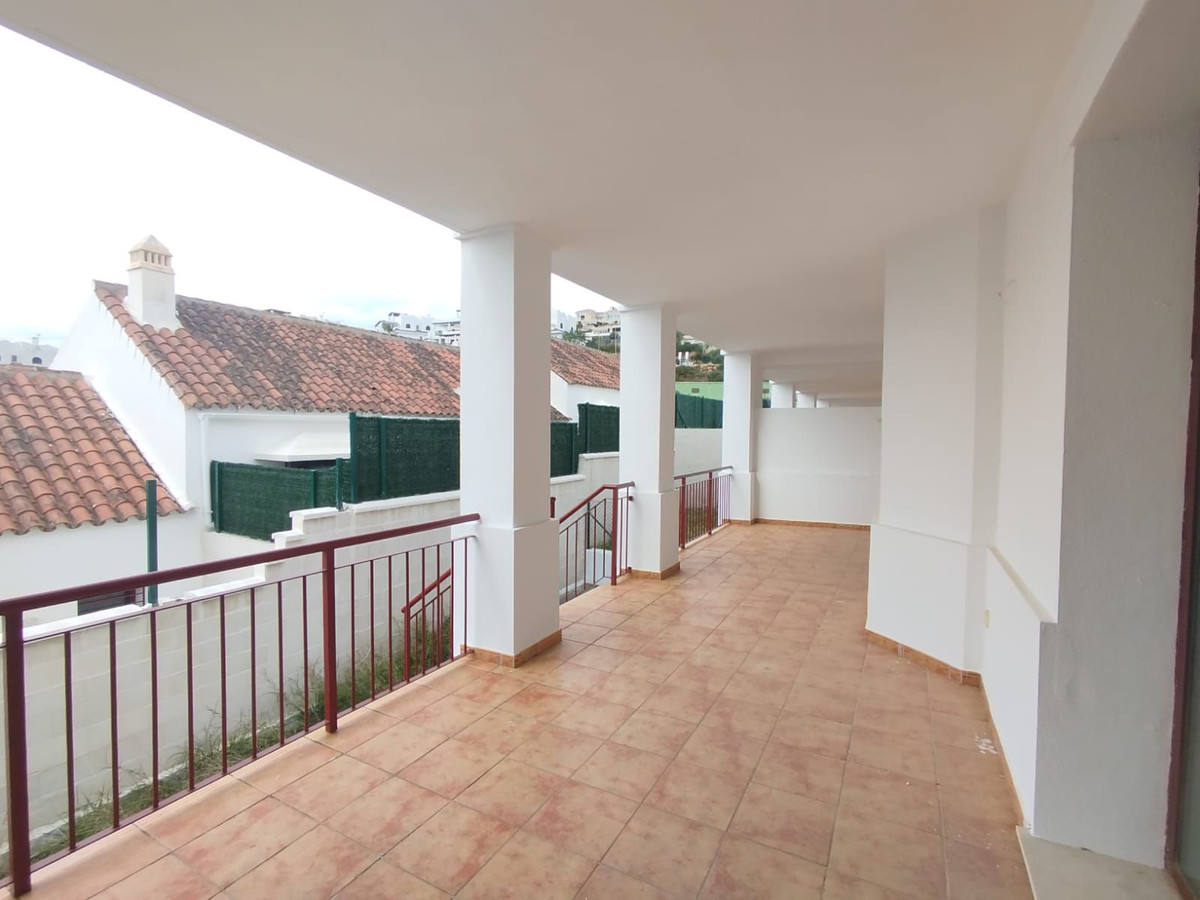 2 Bed Townhouse for sale in Doña Julia Costa Del Sol, Málaga, Spain