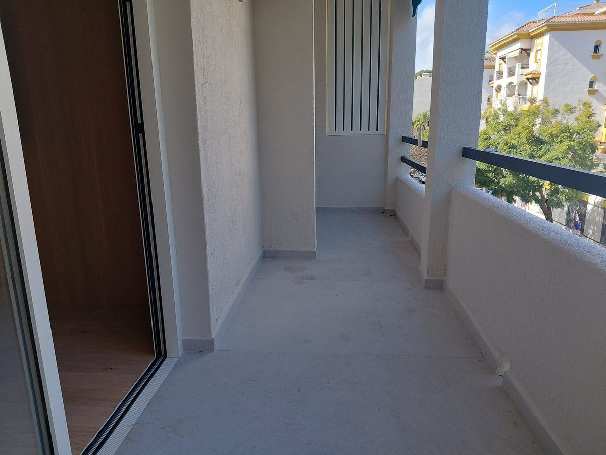 1 Bed Apartment for sale in Marbella Costa Del Sol, Málaga, Spain