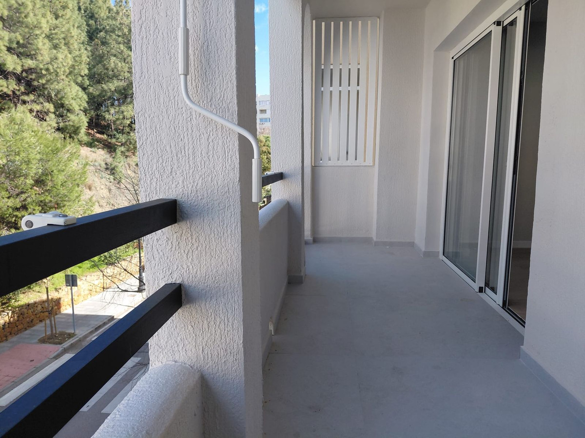 1 Bed Apartment for sale in Marbella Costa Del Sol, Málaga, Spain