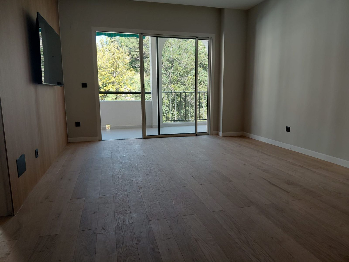 1 Bed Apartment for sale in Marbella Costa Del Sol, Málaga, Spain