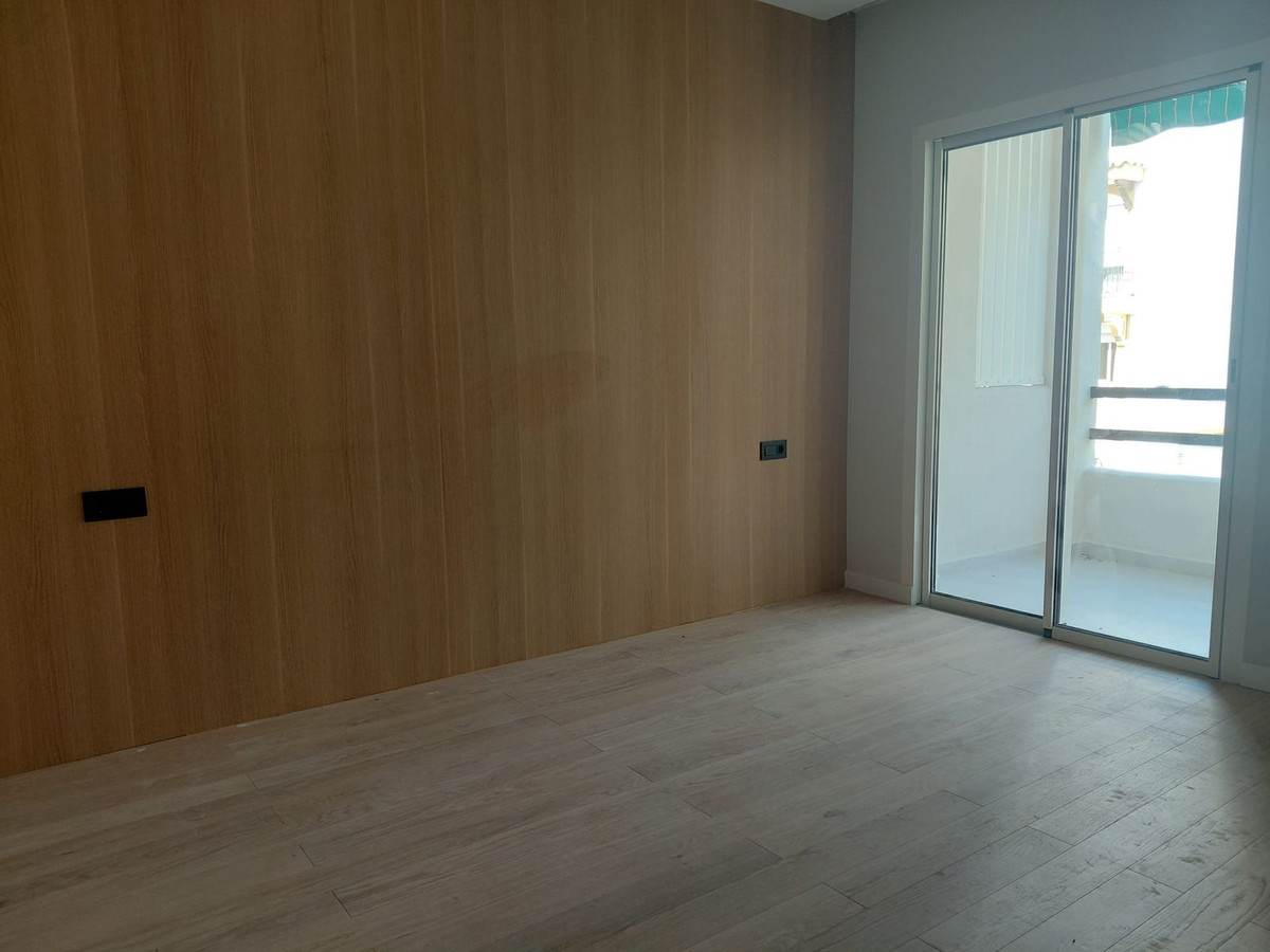 1 Bed Apartment for sale in Marbella Costa Del Sol, Málaga, Spain