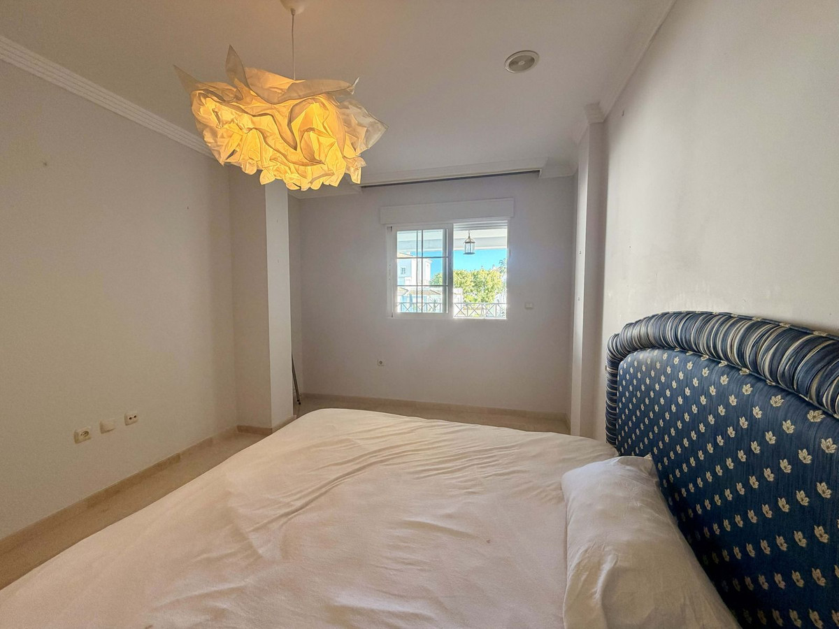Se vende Apartamento Planta Media de 2 dormitorios en Costa Del Sol, Málaga, España