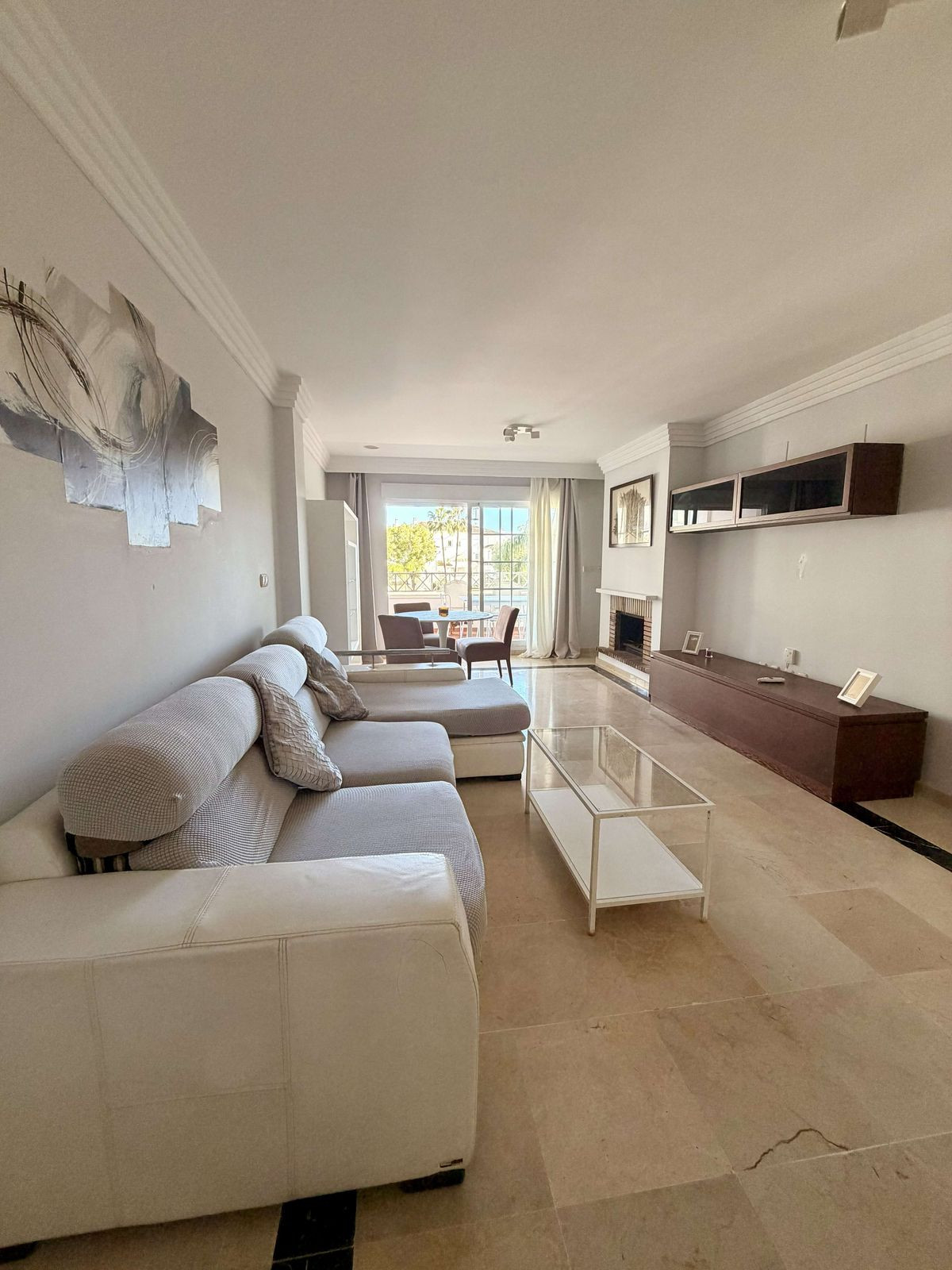 Se vende Apartamento Planta Media de 2 dormitorios en Costa Del Sol, Málaga, España