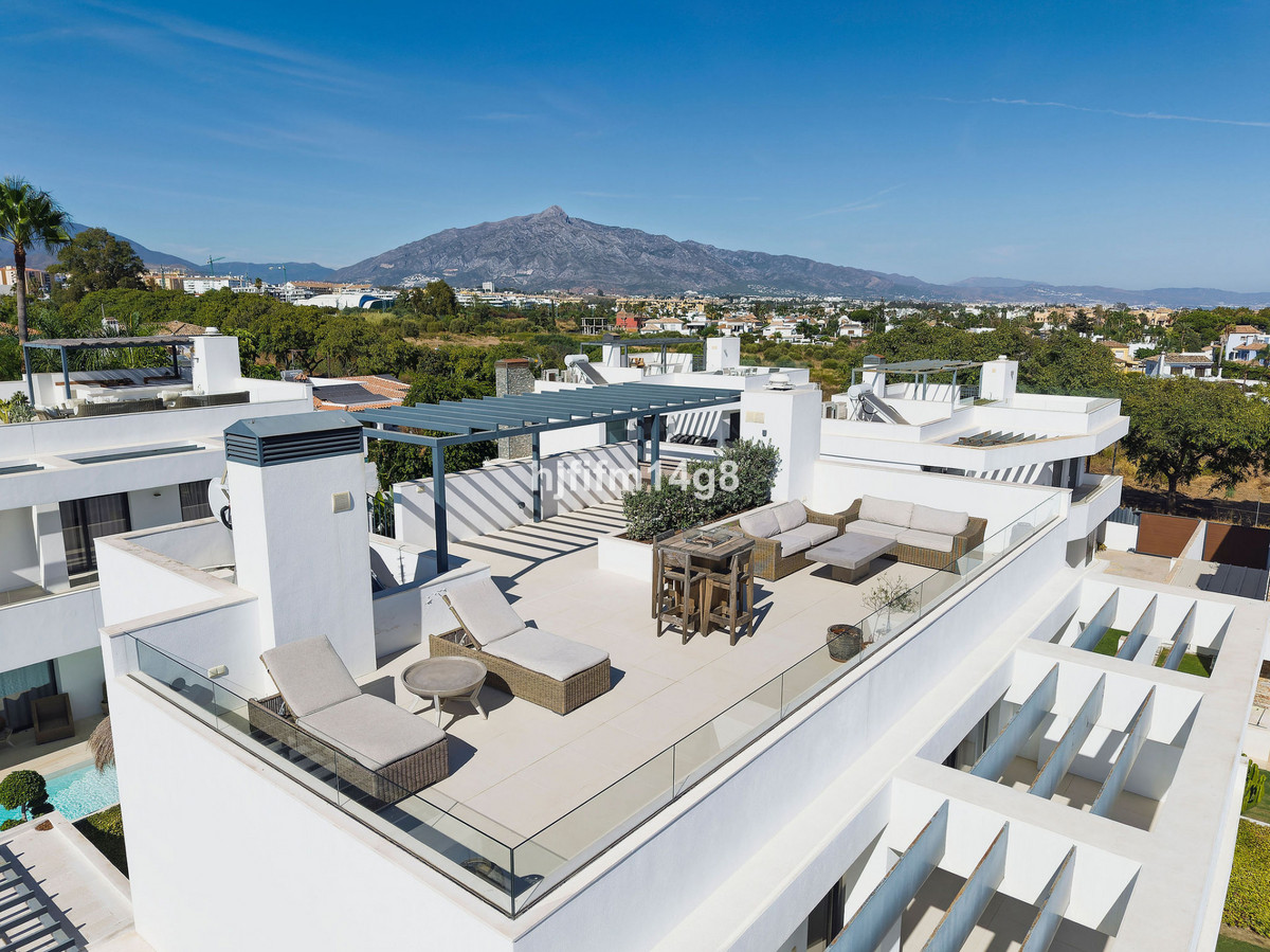 5 Bed Townhouse for sale in San Pedro De Alcántara Costa Del Sol, Málaga, Spain