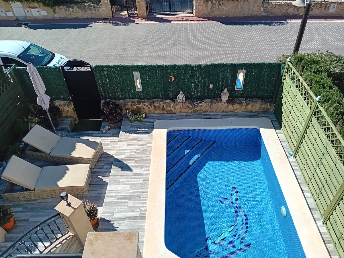 2 Bed Townhouse for sale in La Finca Golf Costa Blanca, Alicante, Spain