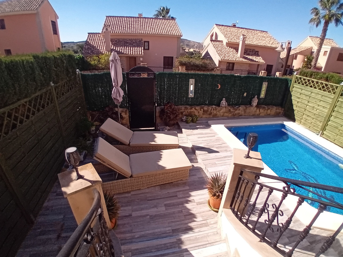 2 Bed Townhouse for sale in La Finca Golf Costa Blanca, Alicante, Spain