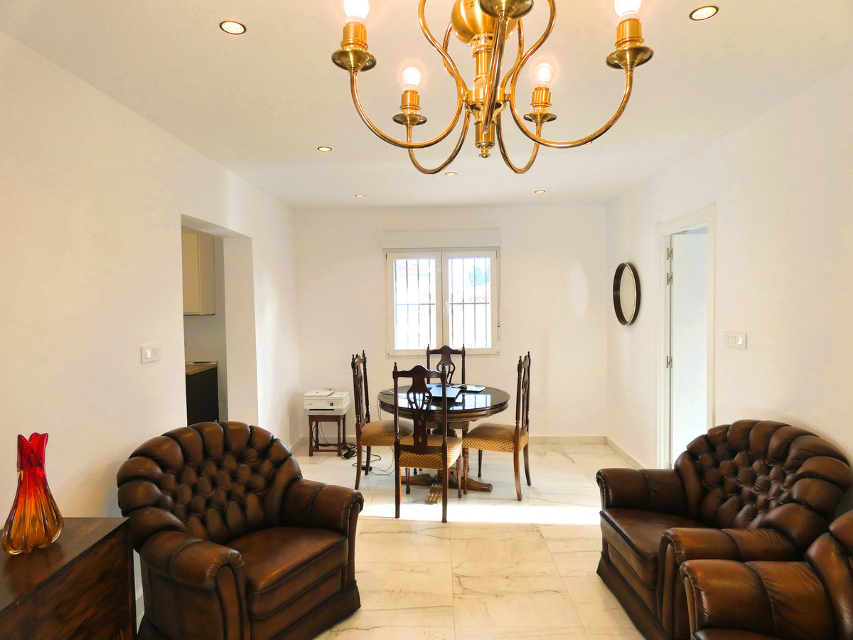 Se vende Villa - Chalet de 6 dormitorios en Costa Blanca, Alicante, España