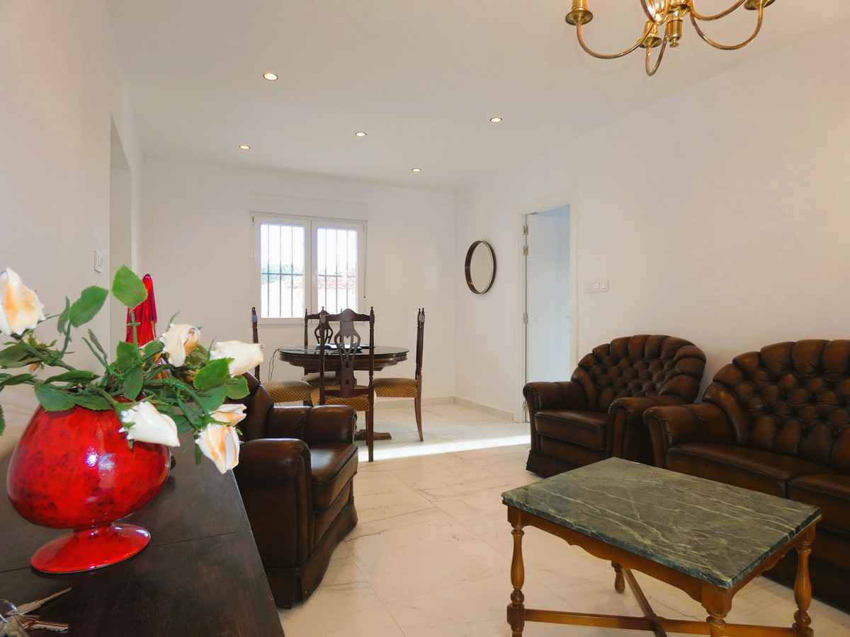 Se vende Villa - Chalet de 6 dormitorios en Costa Blanca, Alicante, España