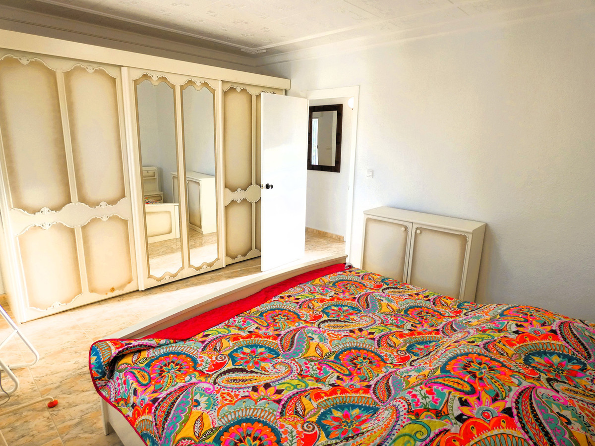 Se vende Villa - Chalet de 6 dormitorios en Costa Blanca, Alicante, España