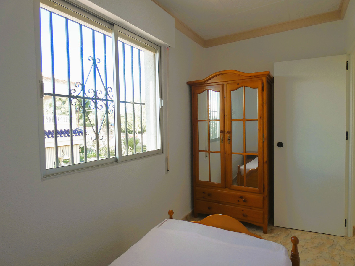 Se vende Villa - Chalet de 6 dormitorios en Costa Blanca, Alicante, España