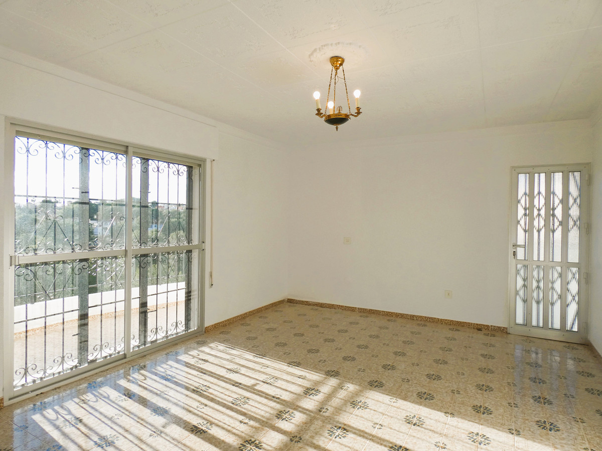 Se vende Villa - Chalet de 6 dormitorios en Costa Blanca, Alicante, España