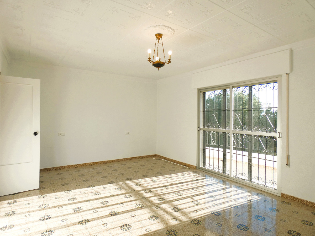 Se vende Villa - Chalet de 6 dormitorios en Costa Blanca, Alicante, España