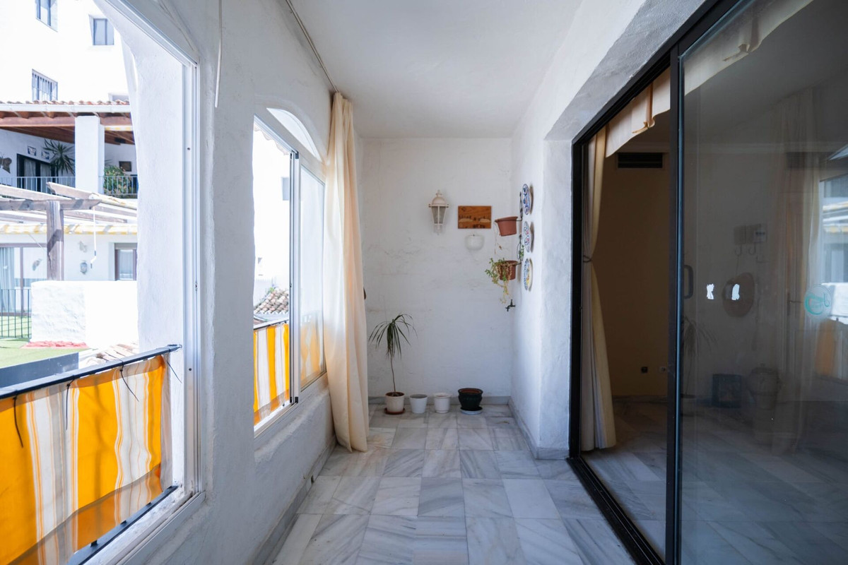 Se vende Apartamento Planta Media de 2 dormitorios en Costa Del Sol, Málaga, España
