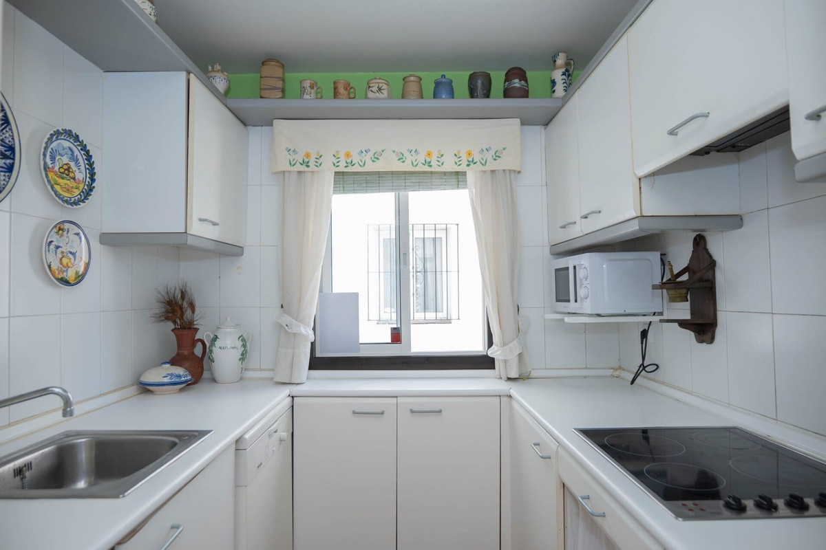 Se vende Apartamento Planta Media de 2 dormitorios en Costa Del Sol, Málaga, España