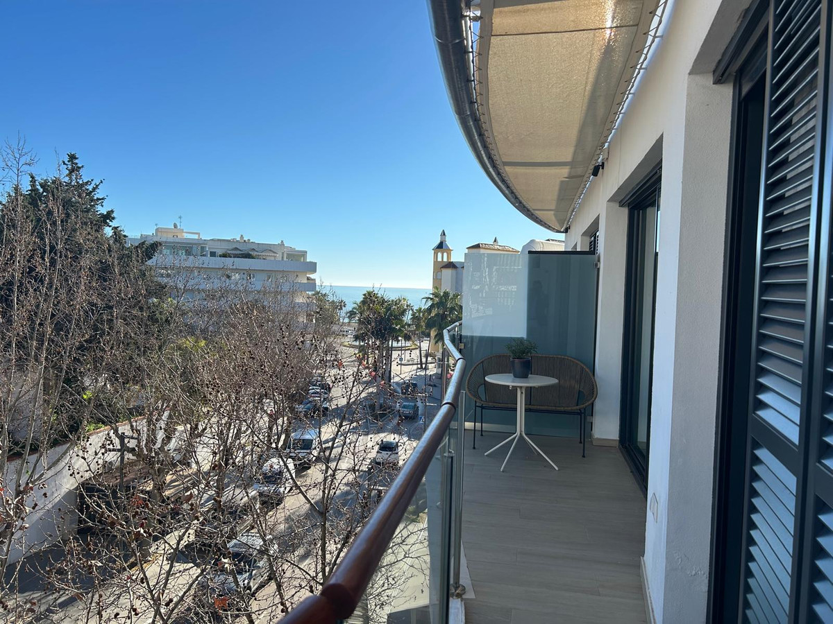 2 Bed Apartment for sale in Estepona Costa Del Sol, Málaga, Spain