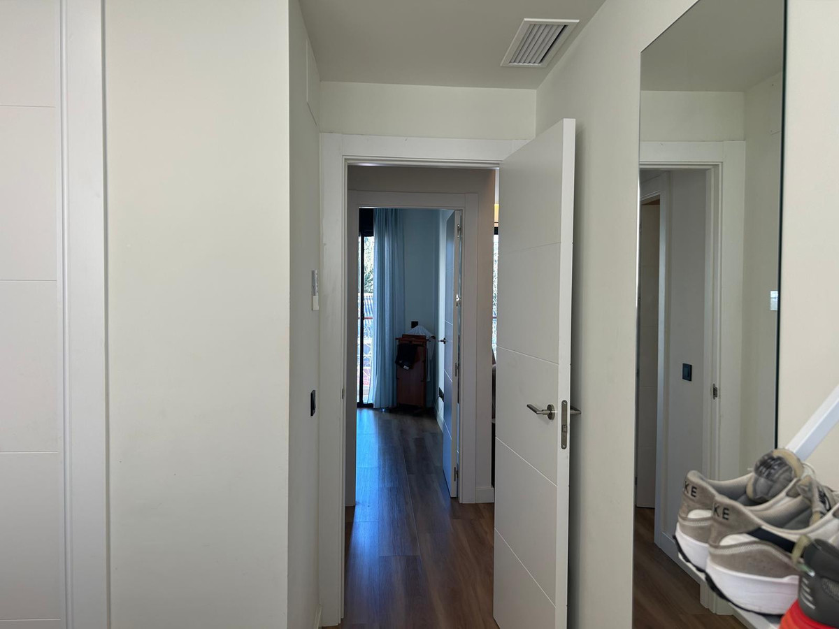 2 Bed Apartment for sale in Estepona Costa Del Sol, Málaga, Spain