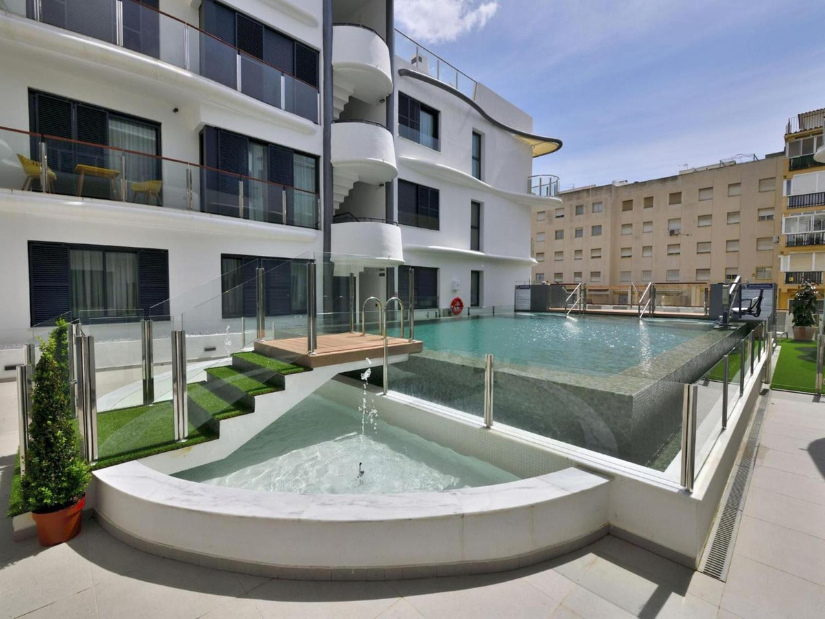2 Bed Apartment for sale in Estepona Costa Del Sol, Málaga, Spain
