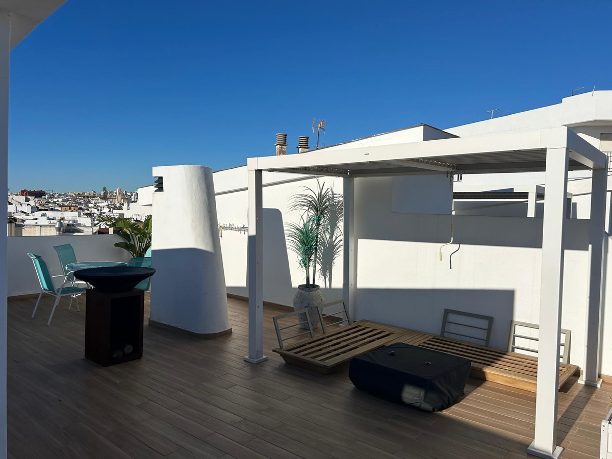 2 Bed Apartment for sale in Estepona Costa Del Sol, Málaga, Spain