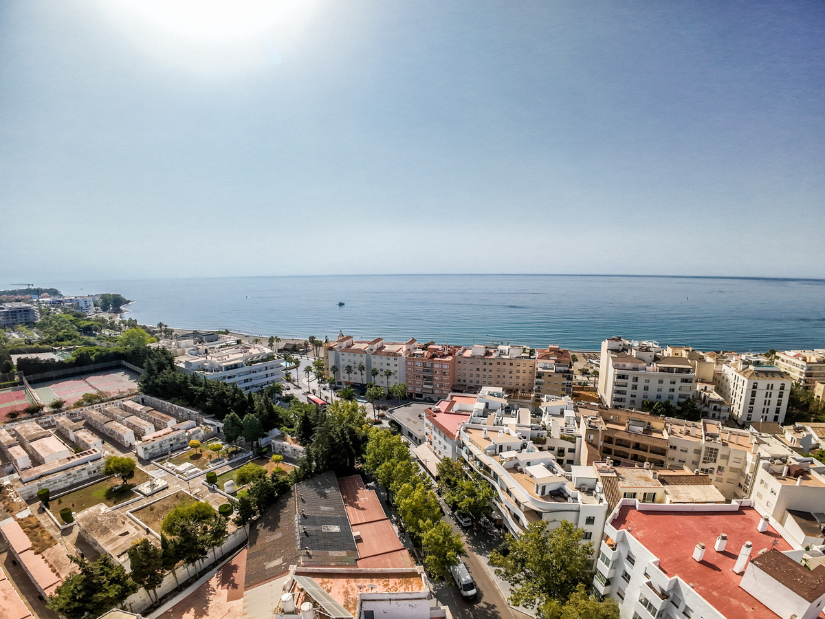 2 Bed Apartment for sale in Estepona Costa Del Sol, Málaga, Spain