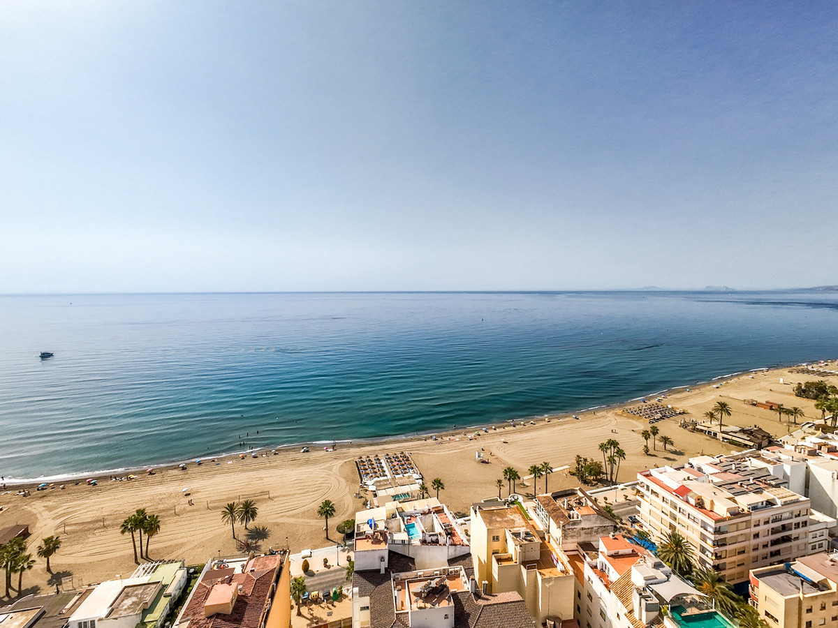 2 Bed Apartment for sale in Estepona Costa Del Sol, Málaga, Spain