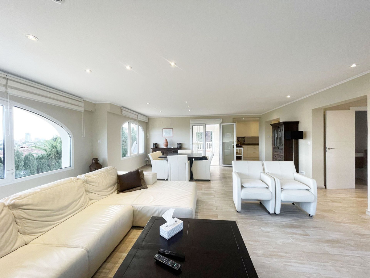 6 Bed Townhouse for sale in Calpe Costa Blanca, Alicante, Spain