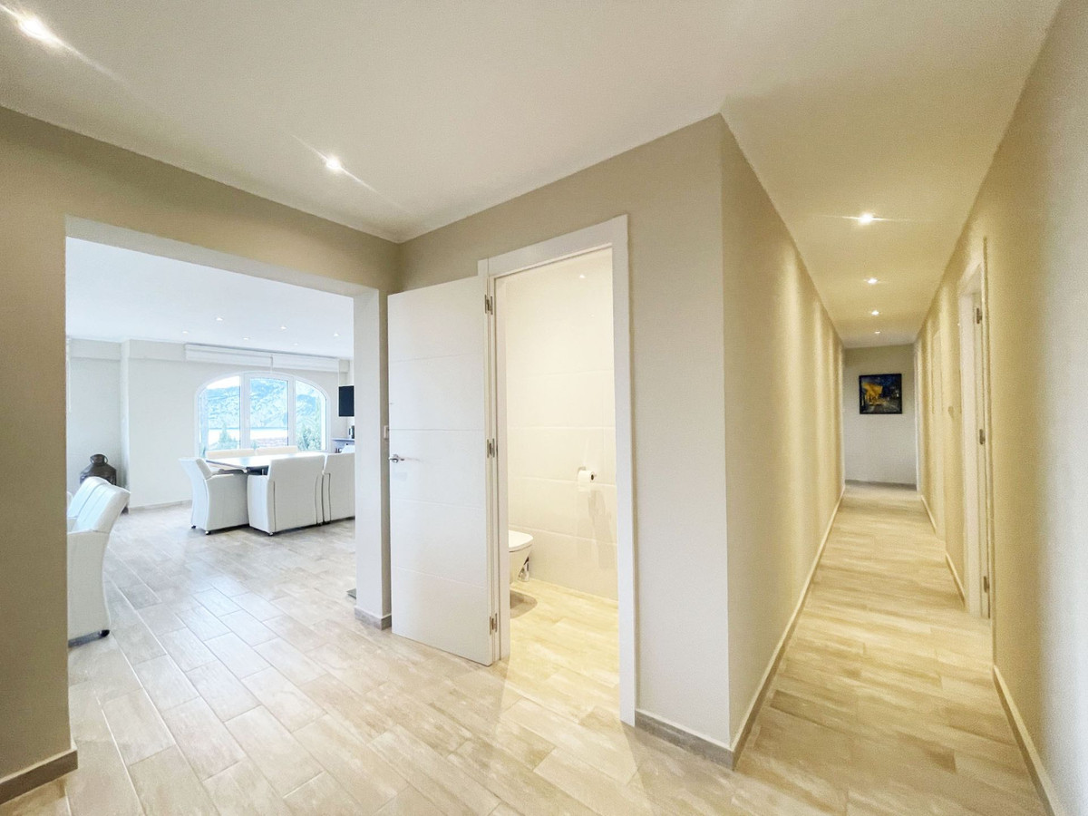 6 Bed Townhouse for sale in Calpe Costa Blanca, Alicante, Spain
