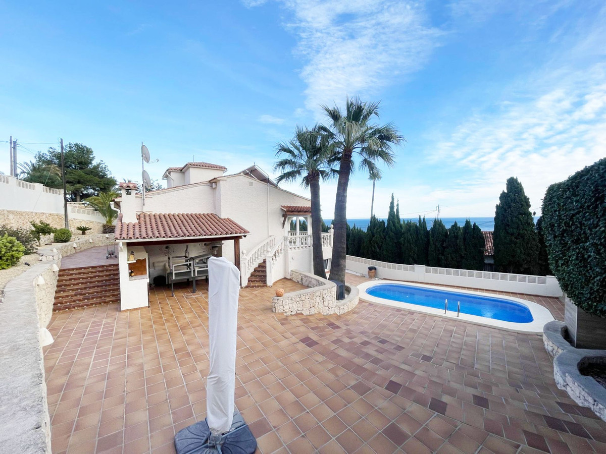 6 Bed Townhouse for sale in Calpe Costa Blanca, Alicante, Spain