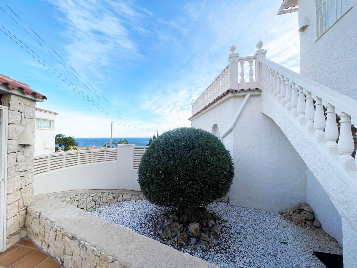 6 Bed Townhouse for sale in Calpe Costa Blanca, Alicante, Spain
