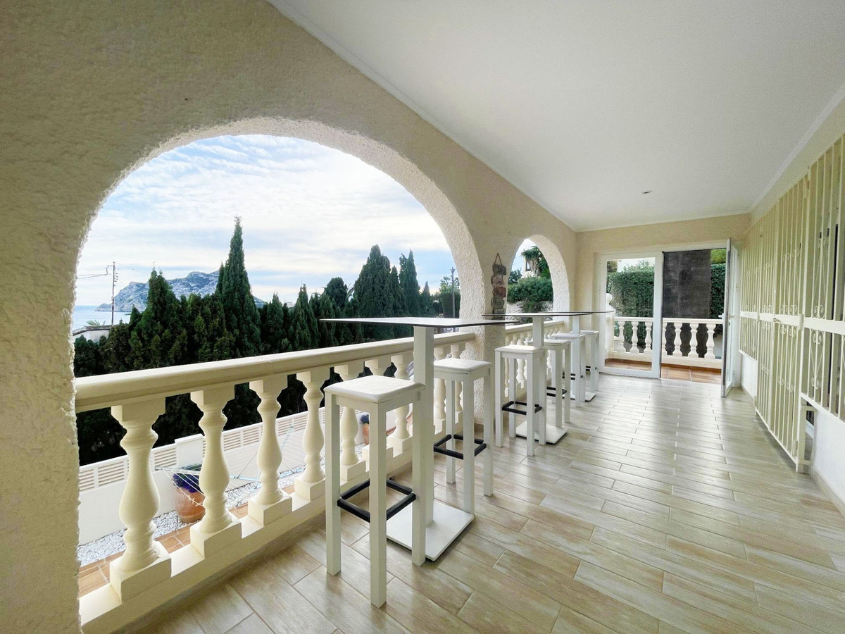 6 Bed Townhouse for sale in Calpe Costa Blanca, Alicante, Spain
